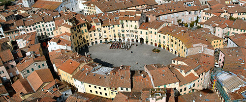 Visita a Lucca e Pisa | Tour di un giorno a Pisa e Lucca